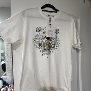 KENZO Paris Tee Shirt 
SIZE XL FITS LIKE A L